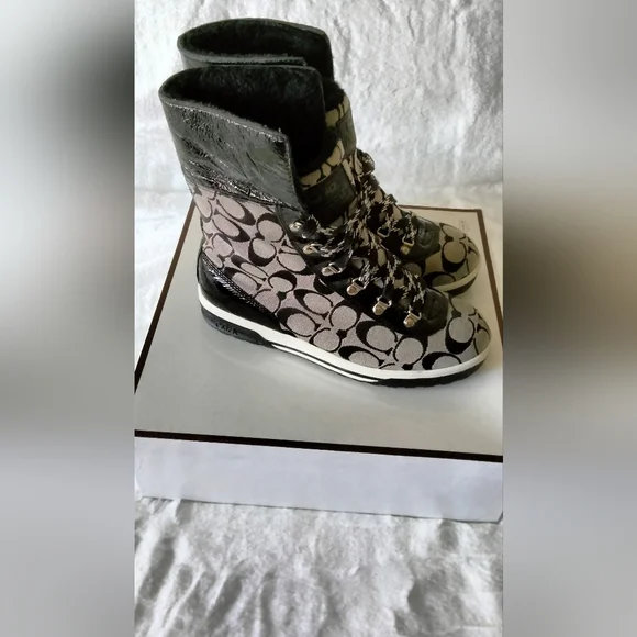Coach Signature Patterned Black and Grey Tailor Hiking Boots Size 7.5 - Picture 12 of 12
